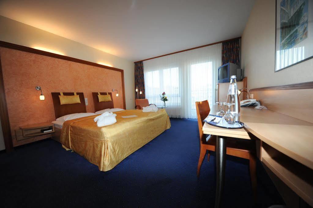 Hotel Ascot Bristol Πότσδαμ Εξωτερικό φωτογραφία